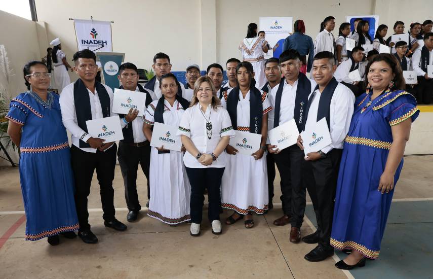 363 personas de la comarca Ngäbe-Buglé culminan cursos de formación del Inadeh
