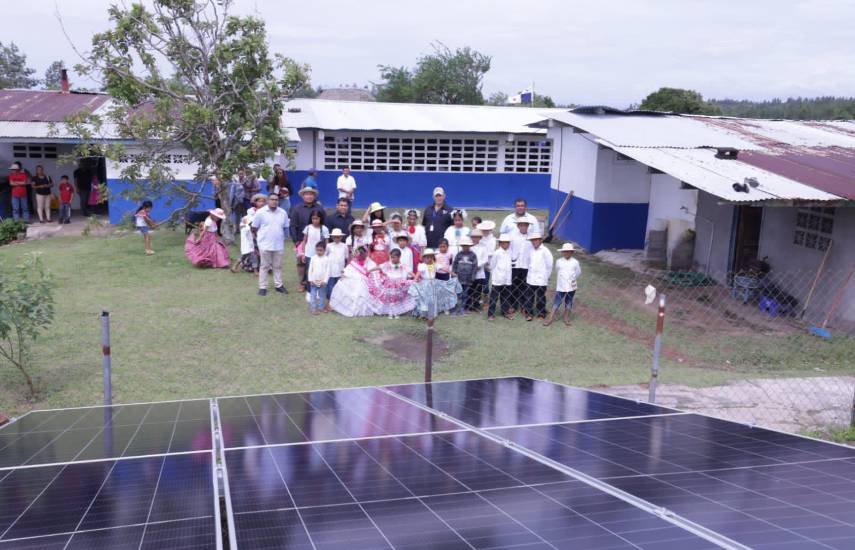 La OER impulsa iniciativas para mejorar distribución de energía