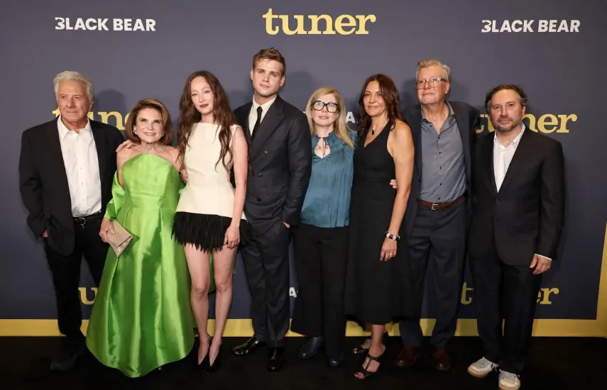 Leo Woodall da en la tecla en “Tuner”