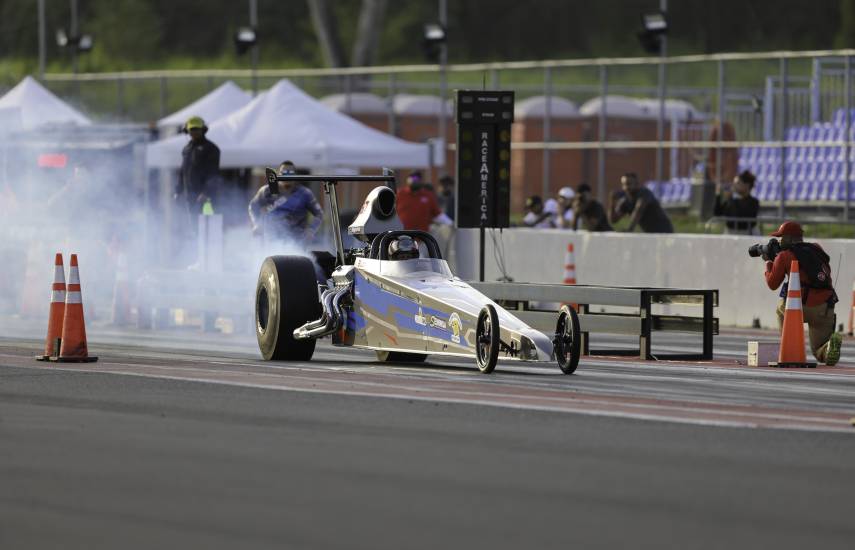El Drag Challenge encendió el Autódromo Panamá