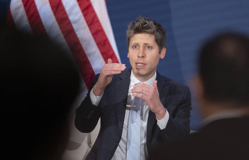 Gobierno de EEUU respalda a OpenAI ante demanda del New York Times