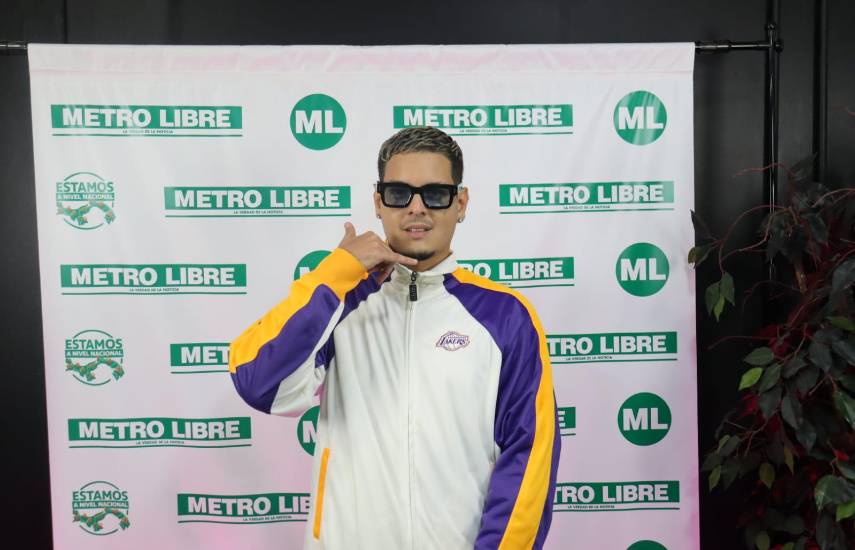 J.Andrade | El cantante Félix Barrios Jr., conocido como Phell.