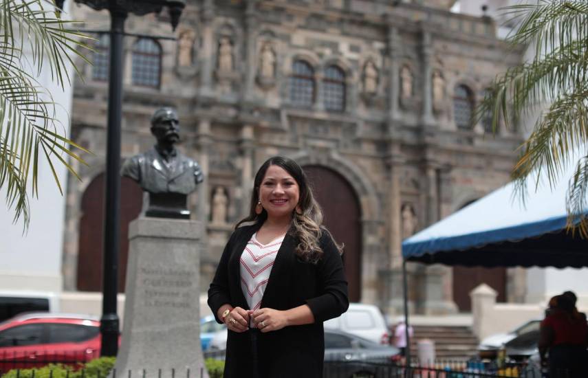 MiCultura | Ámbar Zambrano es arquitecta y cuenta con una especialidad en restauración de monumentos. También trabajó en la OCA entre 2012 y 2014, en proyctos técnicos.