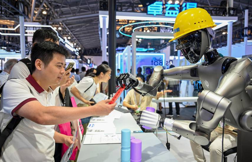 Los robots humanoides encarnan la ambición de China en la carrera por el desarrollo de la IA