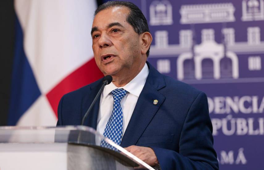 El nuevo ministro de Educación, Ventura Vega, hace un llamado al diálogo y establece una hoja de ruta centrada en ley, tecnología e infraestructura