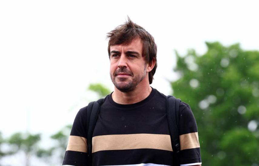 Alonso: “La gente de fuera ve en el proyecto de Aston Martin algo para el futuro muy interesante”