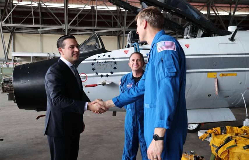 Aeronave de la NASA investiga la atmósfera en Panamá