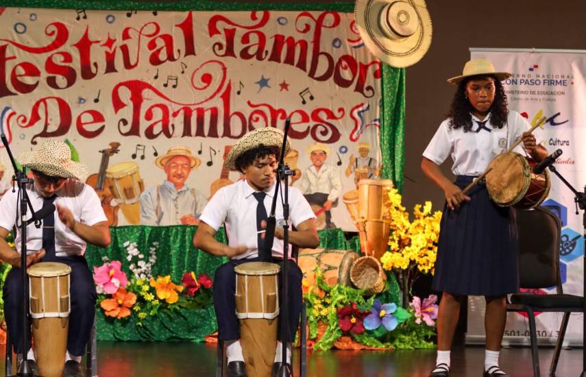 Estudiantes enaltecen la cultura panameña en Festival Nacional de Tambor Folklórico