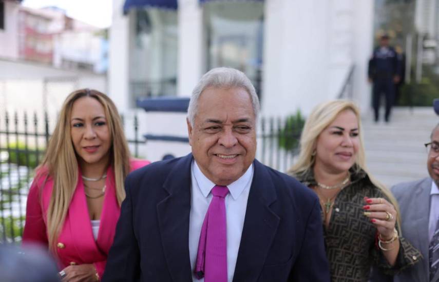 Abogados del expresidente Martinelli denuncian a jueza por supuestamente no reconocer principio de especialidad