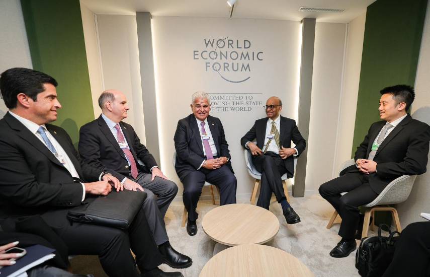 Mulino se reúne con presidentes de Suiza y Singapur