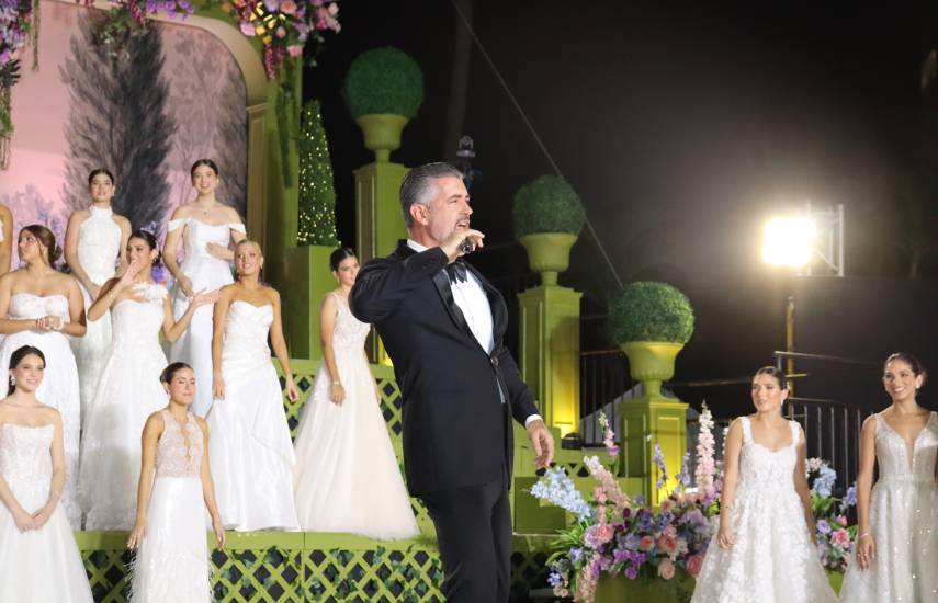 Ana Paula Maduro de Roux es la reina del Festival de Debutantes 2026