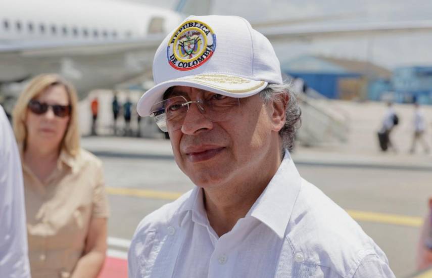 Petro llama en Cuba a evitar una invasión de EEUU y propone a Trump dialogar