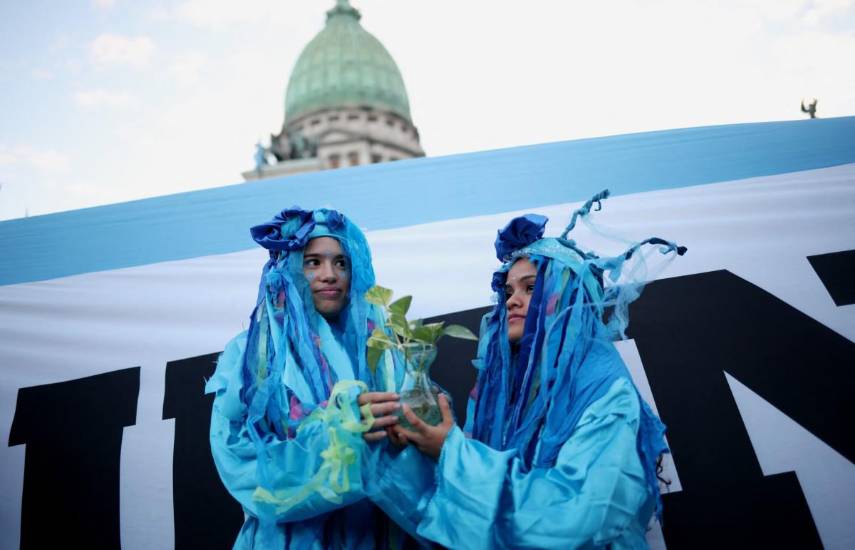 Congreso argentino aprobó reforma de la protección a glaciares para fomentar minería