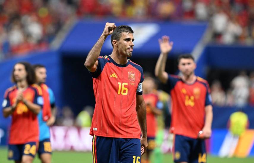 España gana 4-0 a Arabia Saudita con el primer gol de Lamine en un Mundial