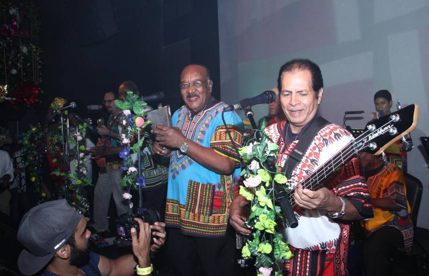 Fiesta y talento con los combos nacionales