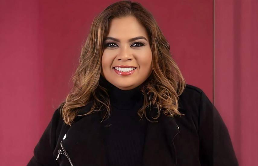 Vuelve con rosas y margaritas