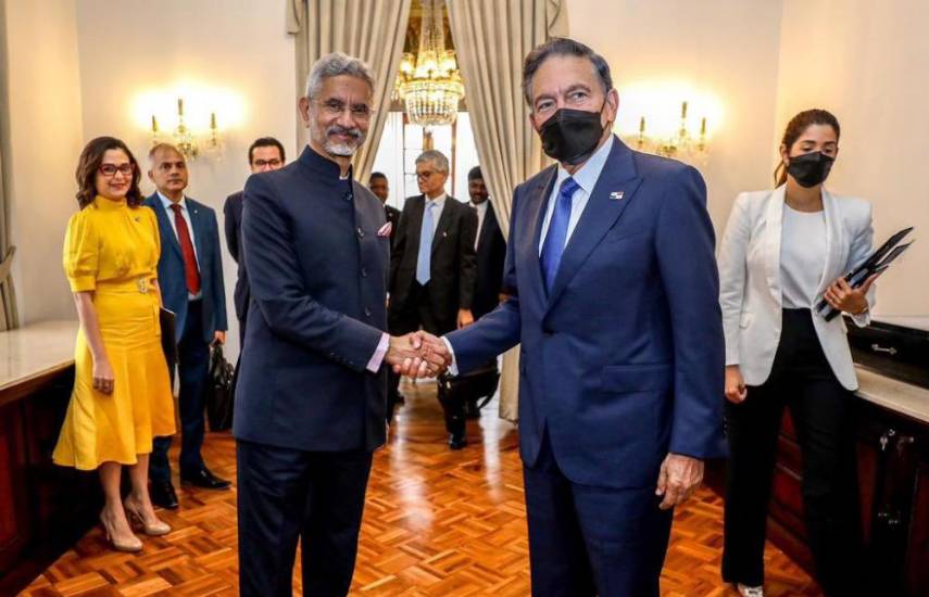 Panamá e India buscan crear un hub logístico