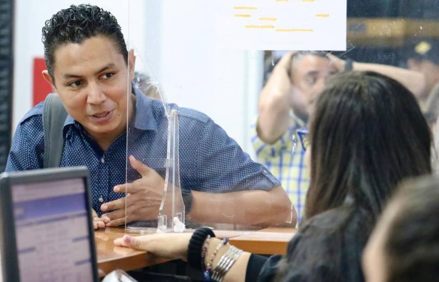 Migración extiende hasta junio el plazo para solicitar prórroga en permisos de residencia