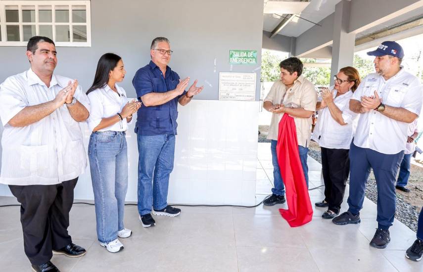 Gobierno entrega obras de interés social en Veraguas