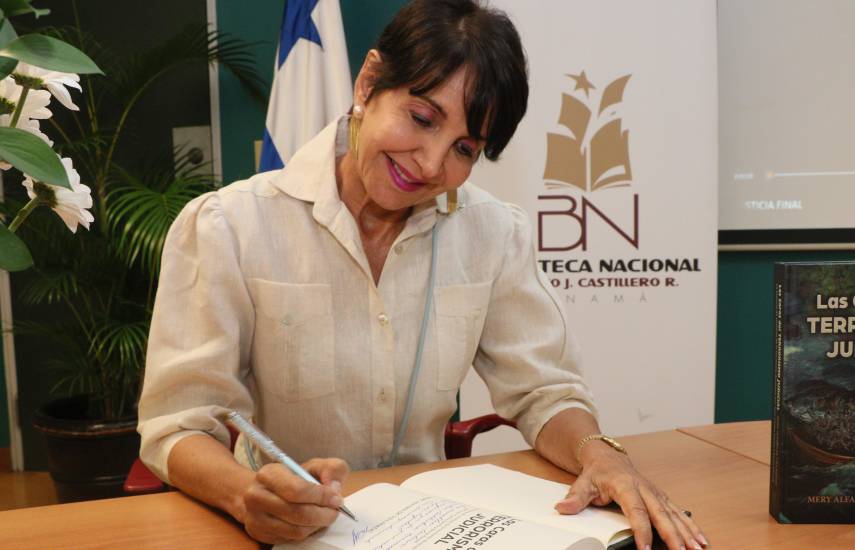 Relato de la dictadura y democracia panameña