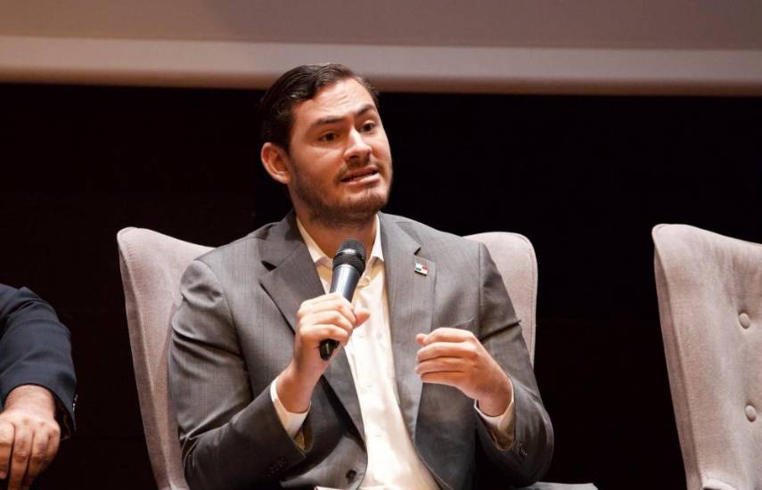 El diputado Juan Diego Vásquez invitó a los 20 diputados independientes a reunión