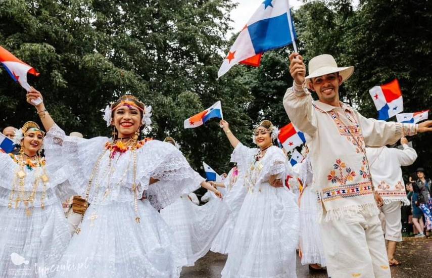 Edgar Villaverde lleva el folklore a más de 50 países