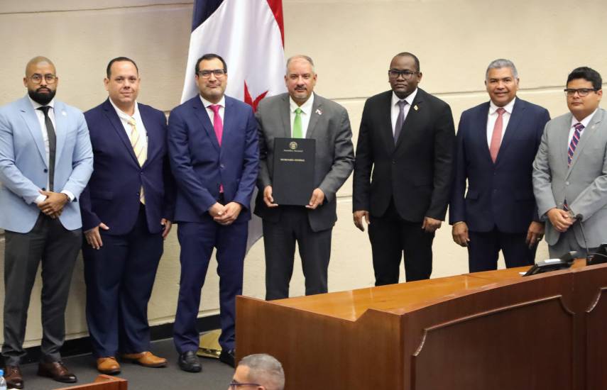 Aprueban proyecto de ley para la acuñación de monedas