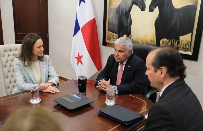 El Presidente Mulino se reúne con María Corina Machado