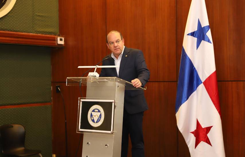 La Cámara de Comercio destaca el rol del sector privado en foro internacional