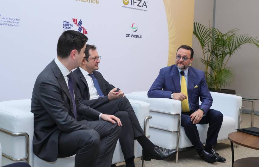 Panamá impulsa mejoras en licencias de zonas francas para atraer empresas de servicios modernos