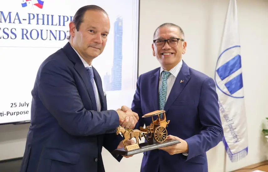 Panamá busca atraer empresas filipinas a la Zona Libre de Colón