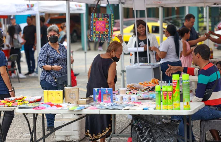 Buhoneros deberán tener permiso y solo panameños podrán ejercer la actividad