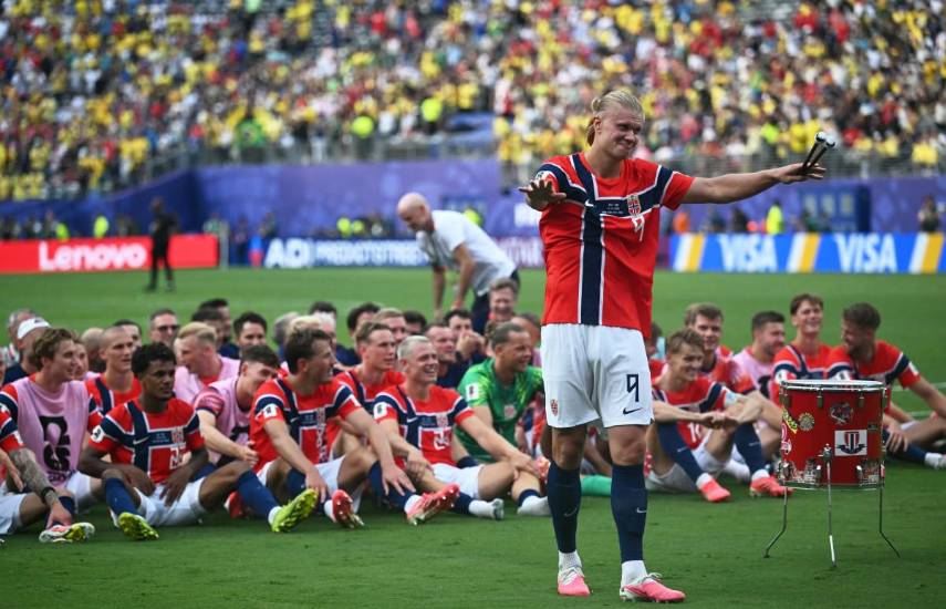 Noruega, con doblete de Haaland, elimina a Brasil con un 2-1 en octavos del Mundial