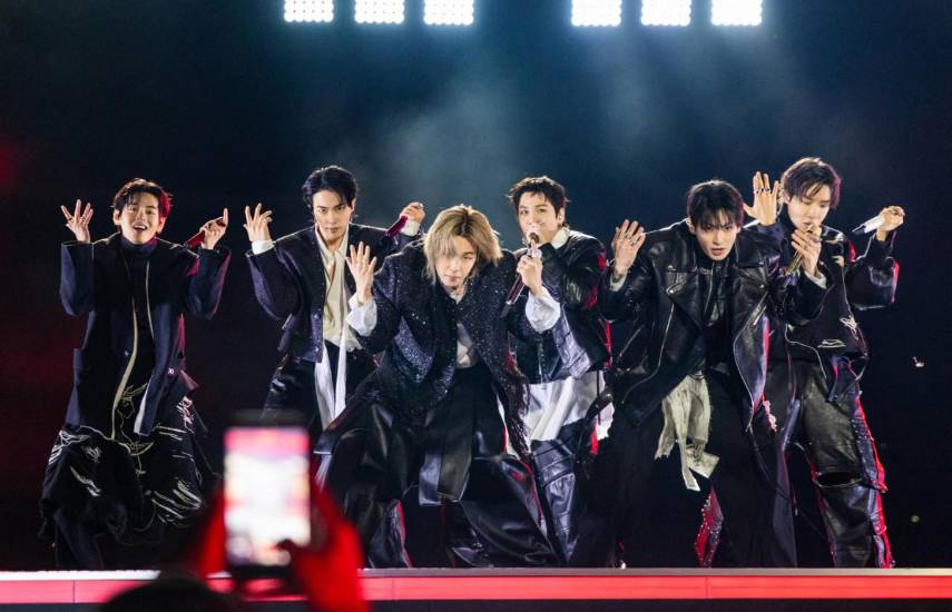 Más de 100.000 personas asistieron a concierto de BTS en la capital surcoreana