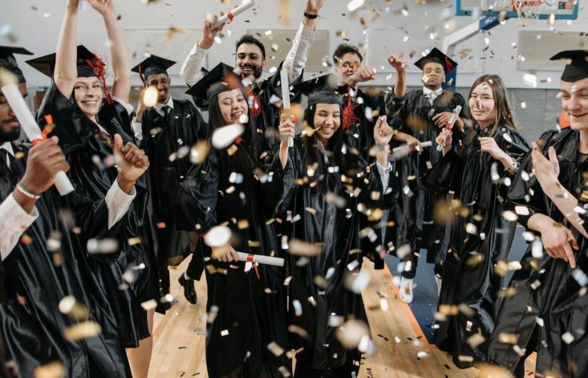 45,000 estudiantes se graduarán de secundaria este 2024