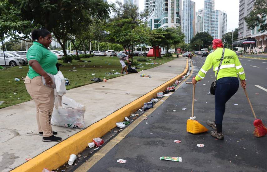 Aseo espera recoger 12 toneladas de desechos tras la celebración por pase al mundial