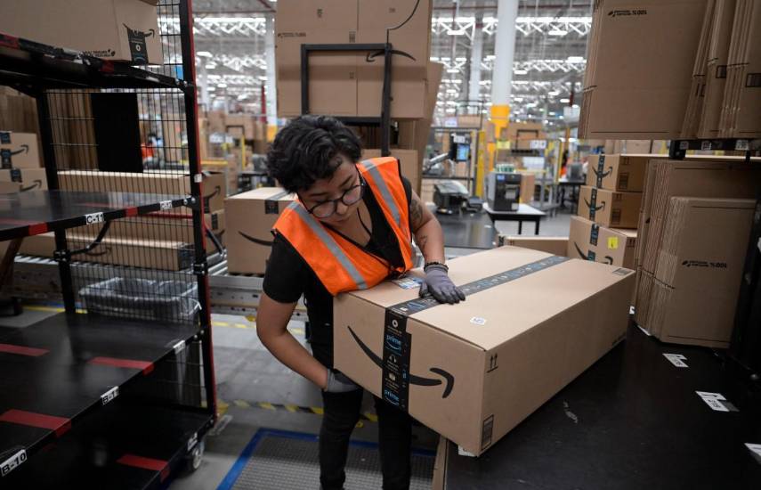 Amazon recorta 16.000 empleos como parte de estrategia para invertir en la IA