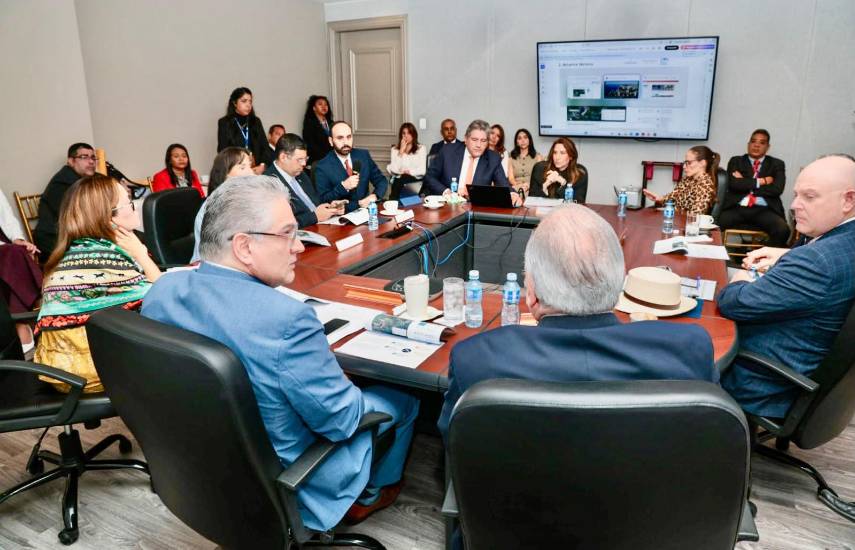 Gobierno aprueba licitación para rehabilitación de la Autopista Centenario por B/. 606.5 millones