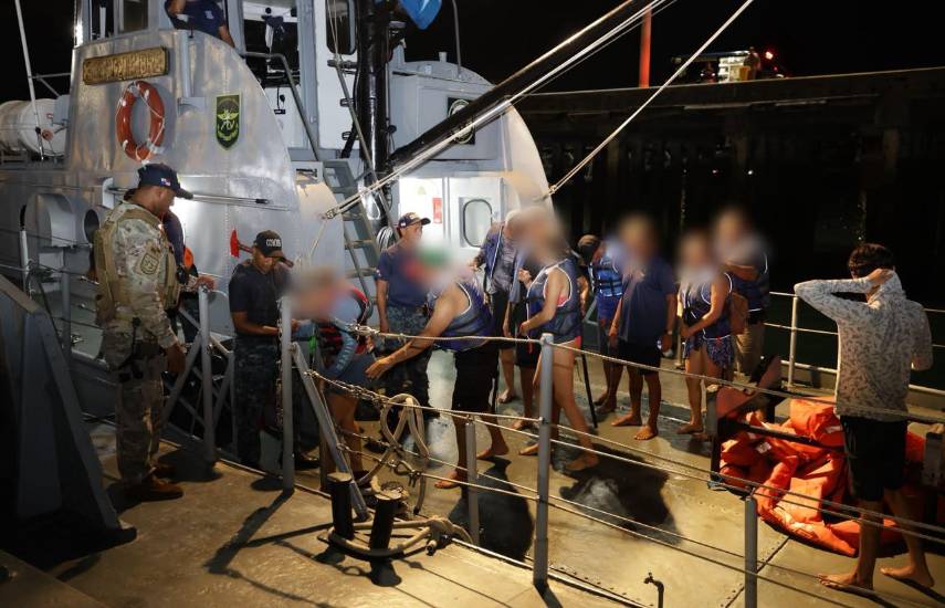 AMP investiga las causas del naufragio de la embarcación “AURA A” en la Bahía de Panamá