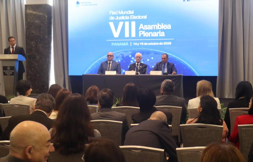 Autoridades electorales debaten sobre tecnología, inclusión e independencia judicial