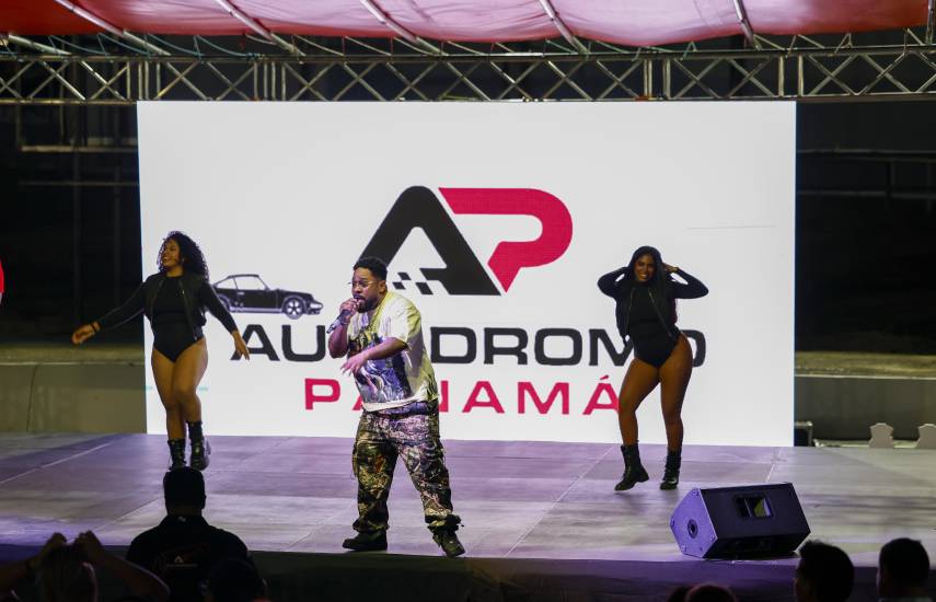 Jornada histórica en carrera de Aceleración nocturna