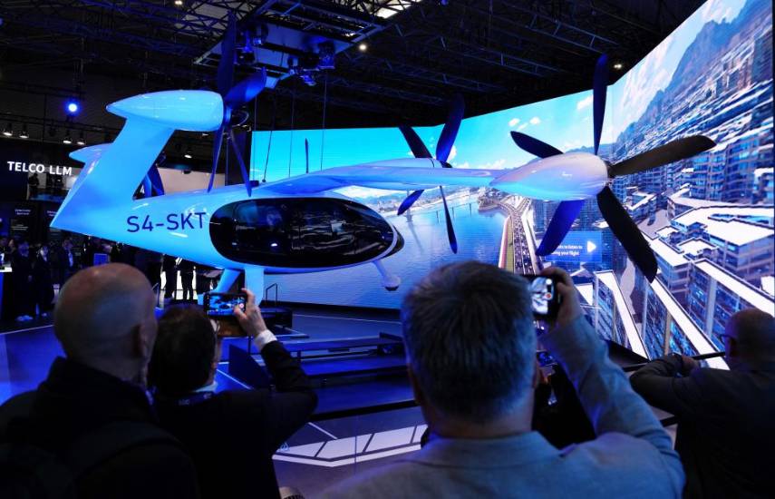 Equipos transparentes y enrollables, lo último en el MWC