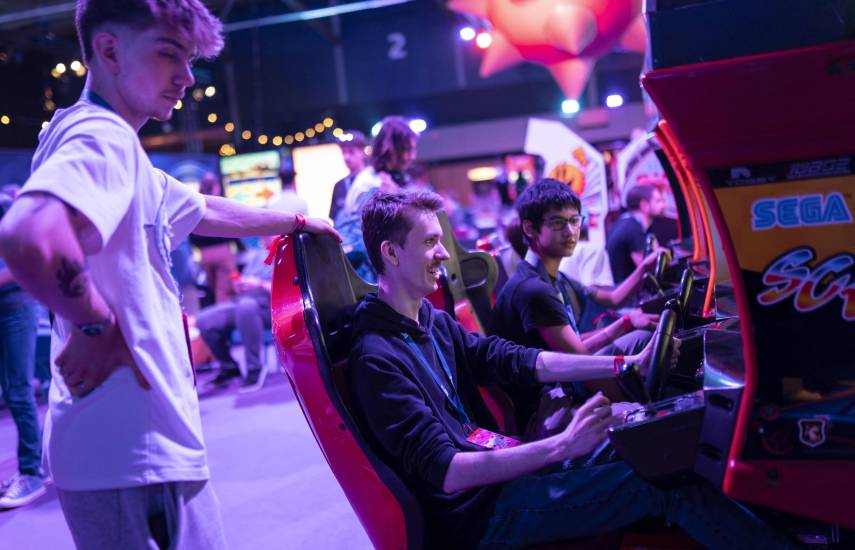 La TwitchCon reúne a miles de streamers y cosplayers en Róterdam