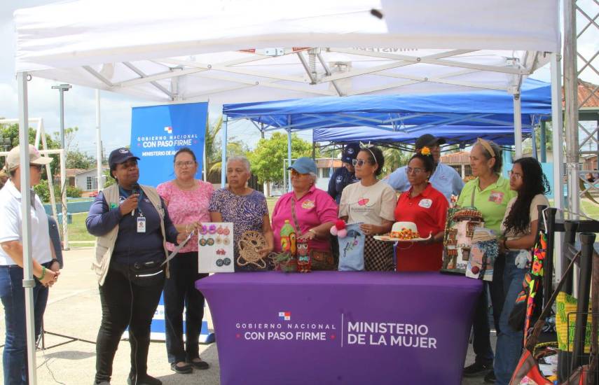 Mujeres líderes comunitarias son reconocidas por su aporte al cuidado del ambiente en Panamá Oeste