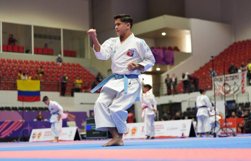 En Karate, debes “exigirte al 100%”