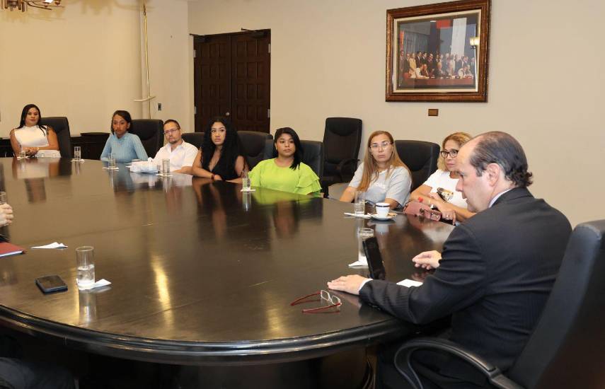 Familiares de los siete detenidos en Cuba aclaran que “Camino a la Democracia” no los representa