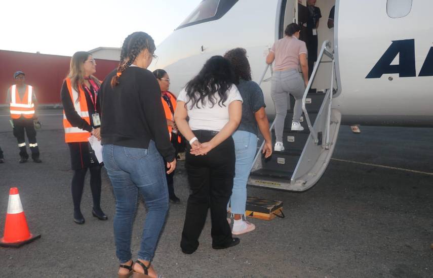 Panamá deporta y expulsa a 35 ciudadanos nicaragüenses
