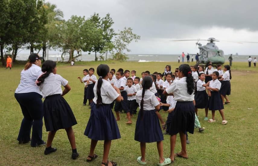 Gobierno entrega kits de construcción para damnificados en Río de Veraguas