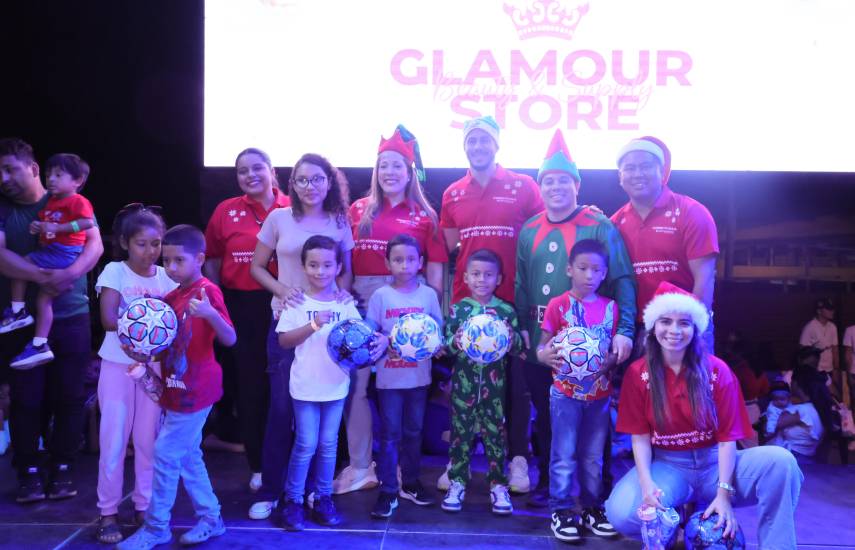 Cobre Panamá ilumina la Navidad en Colón y Coclé