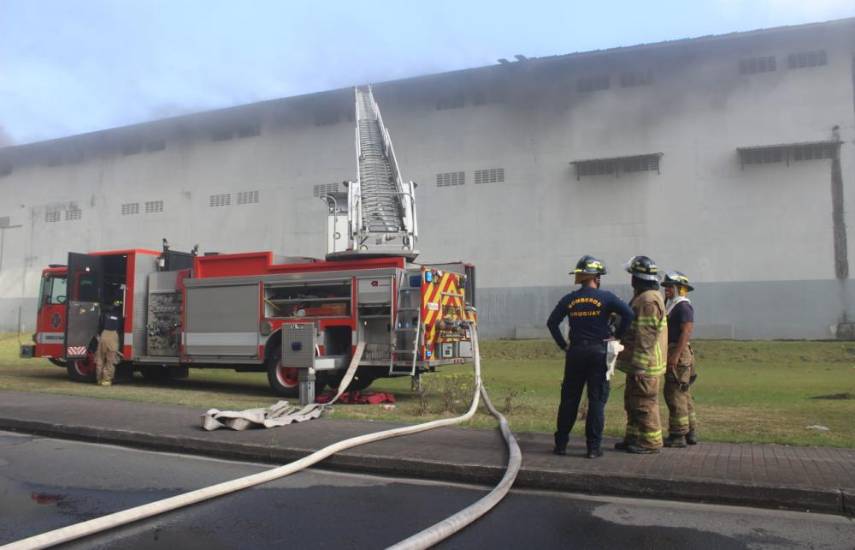 Cámara de Comercio de Colón reacciona tras incendio en la Zona Libre